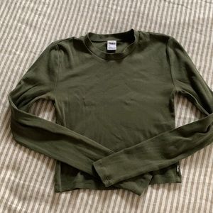 Aritzia TNA Ribbed Crop Top